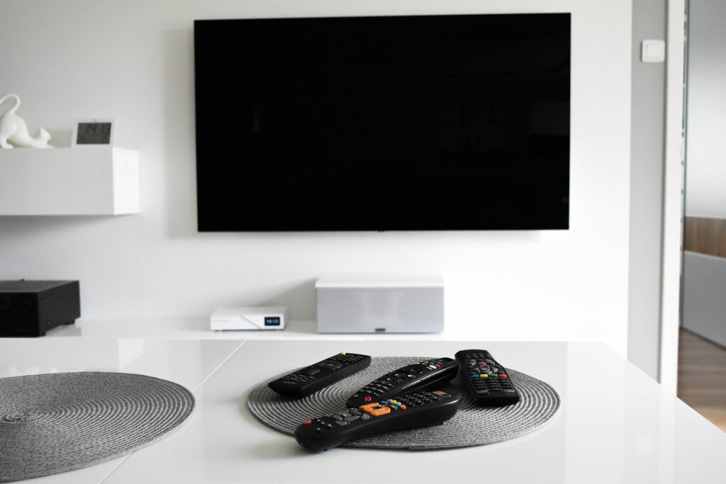 Connecter son téléphone sur une TV sans fil : les méthodes